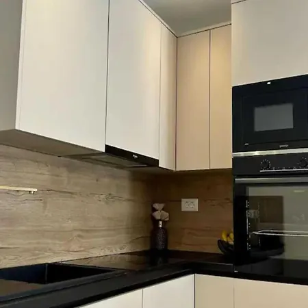 Two Bedroom With Terrace And Swimming Pool * Zagvozd