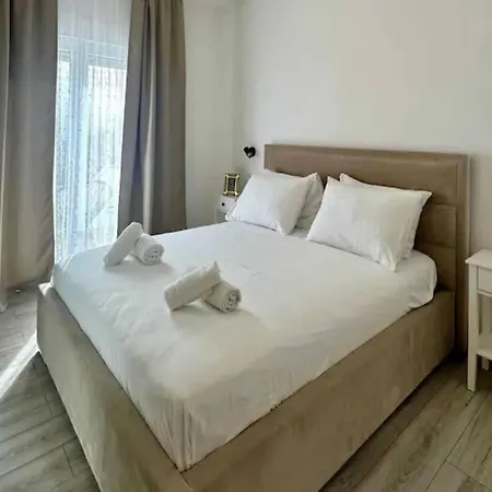 Two Bedroom With Terrace And Swimming Pool Zagvozd