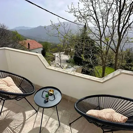 Apartman Two Bedroom With Terrace And Swimming Pool *