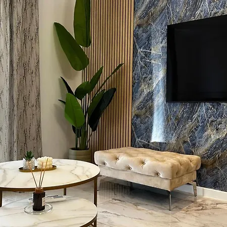 Two Bedroom With Terrace And Swimming Pool Apartman