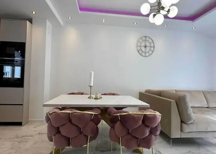 Two Bedroom With Terrace And Swimming Pool * Zagvozd