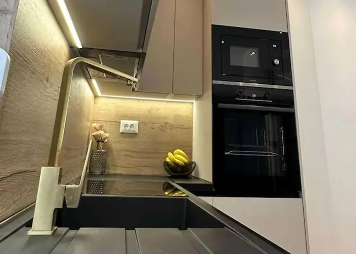 아파트 Two Bedroom With Terrace And Swimming Pool