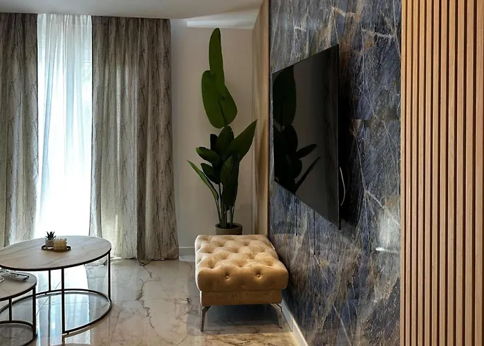 Two Bedroom With Terrace And Swimming Pool * Zagvozd